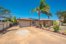 8 Mullian Way, Waggrakine