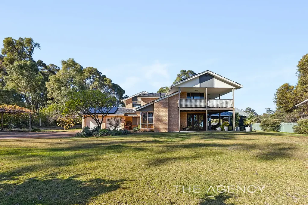 Wanneroo 4침실 A RARE ACREAGE LIFESTYLE IN TIMBERLANDS ESTATE