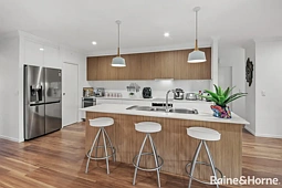 49 Retreat Crescent, Yandina