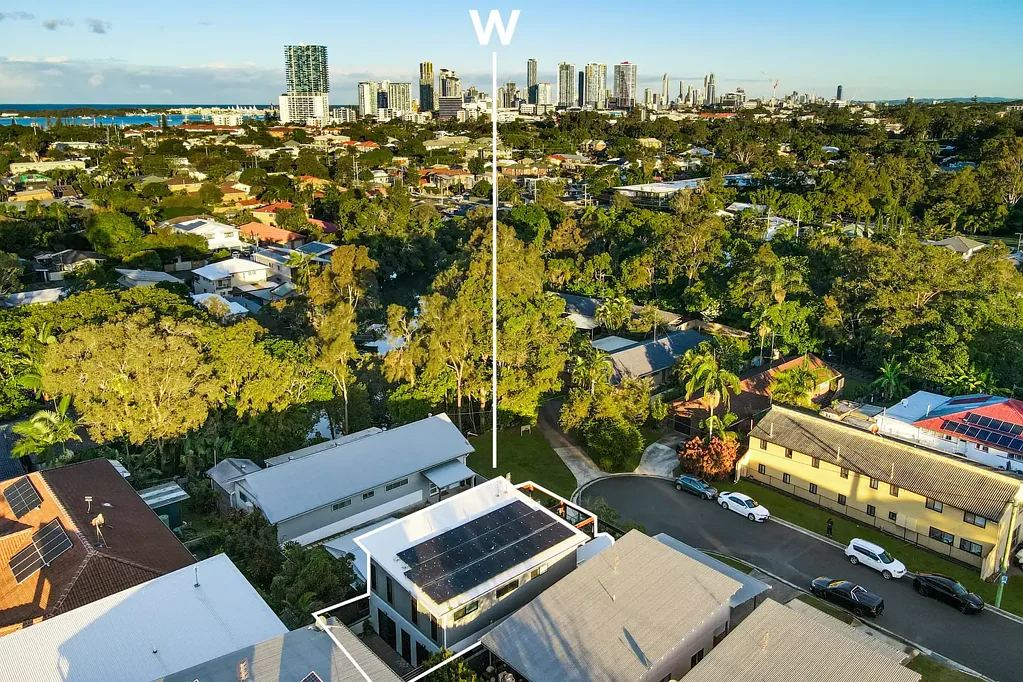 6 Cowderoy Street, Labrador, QLD 4215