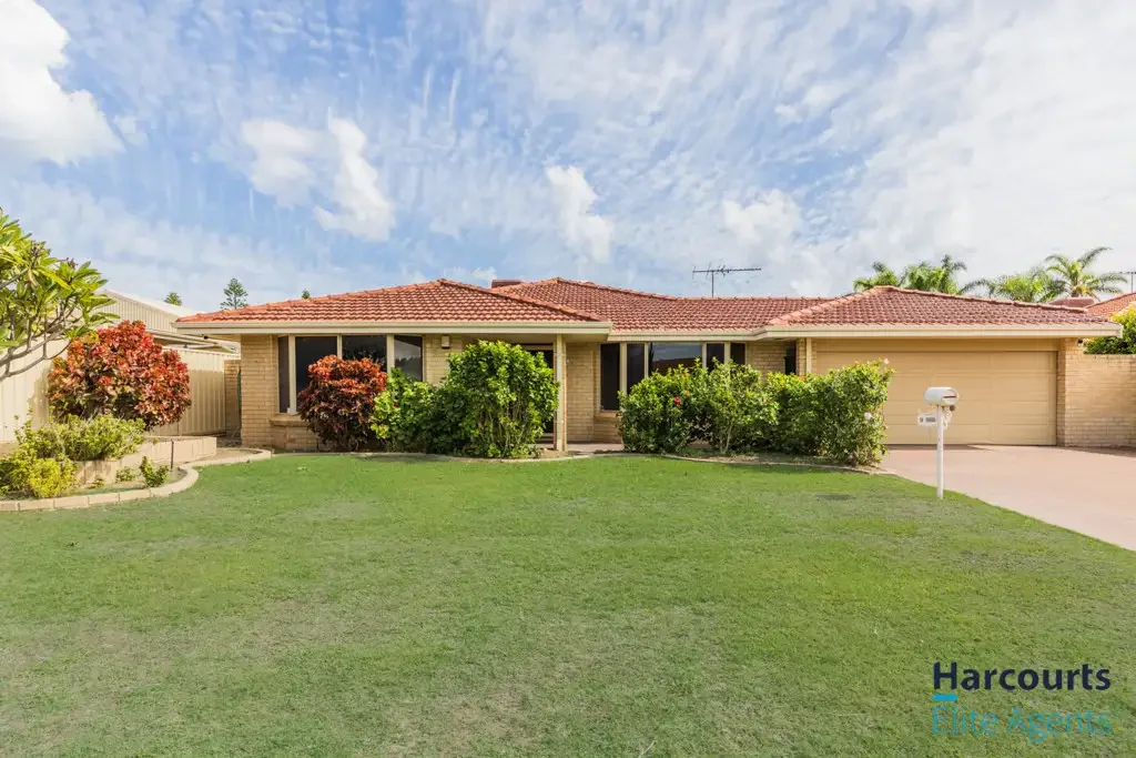 Port Kennedy 5 Bedroom Spacious Family Living on a Generous 709sqm Block
