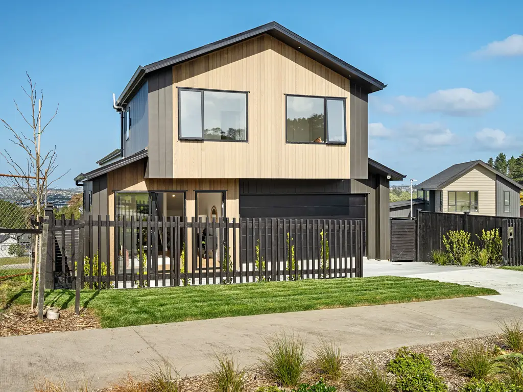 Wainui 6ਬੈੱਡਰੂਮ New, Elegant Family Home !!