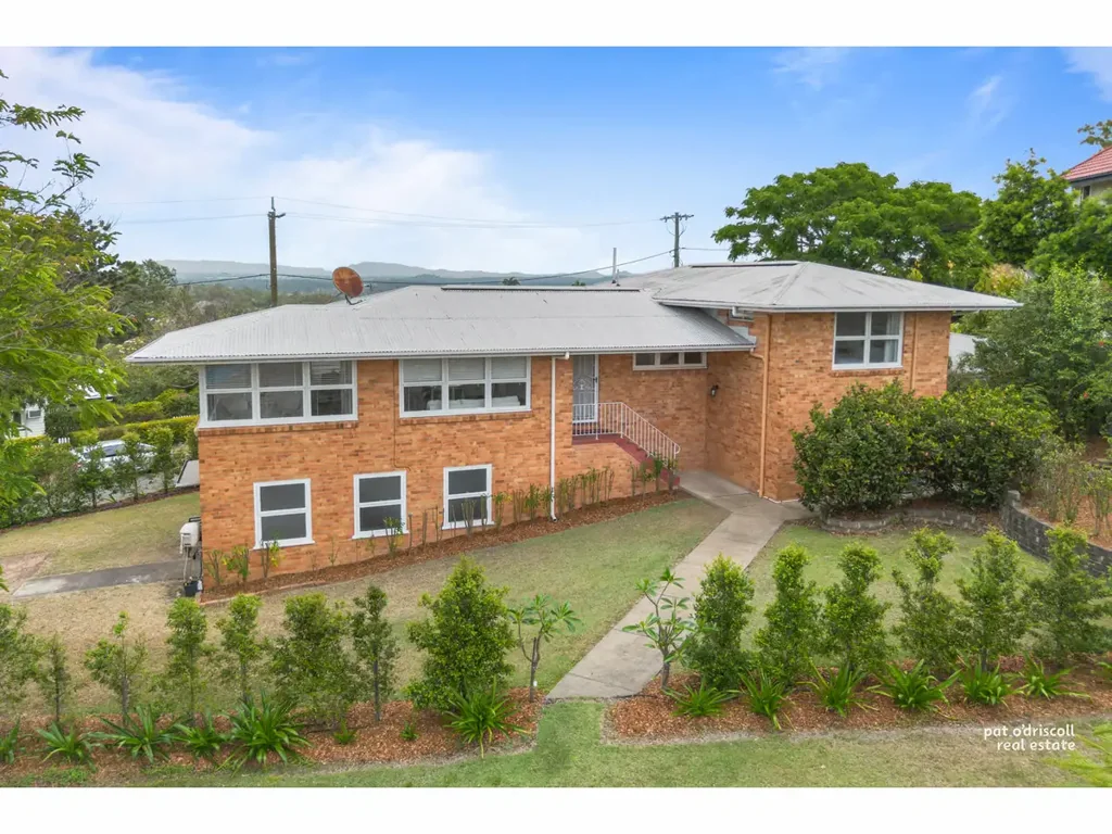 2 Bellevue Terrace, The Range, QLD 4700