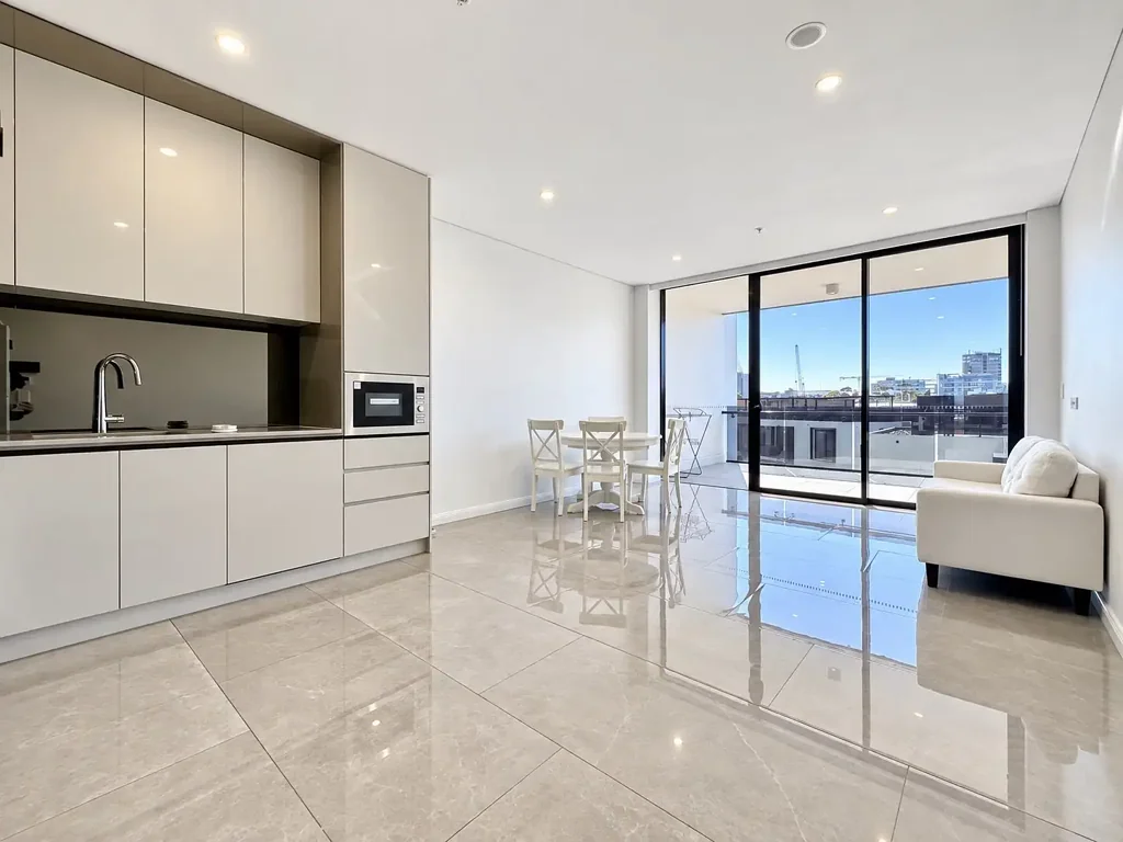 FURNISHED TWO BEDROOM APARTMENT WITH PANORAMIC VIEWS IN ZETLAND