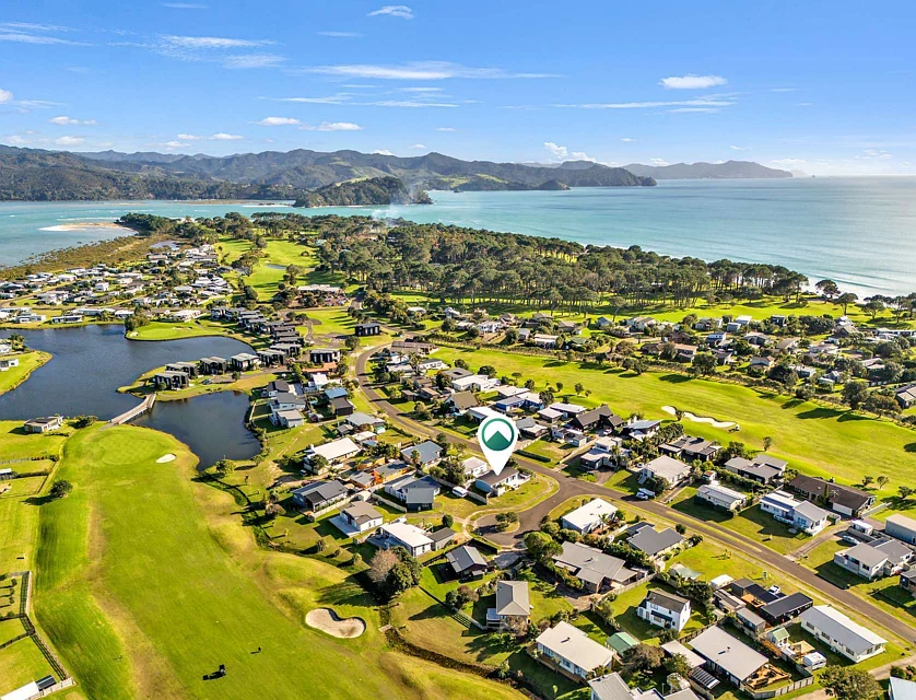 100 The Tee, Matarangi, Thames-Coromandel, Waikato, 3 غرف, 2 حمامات, House