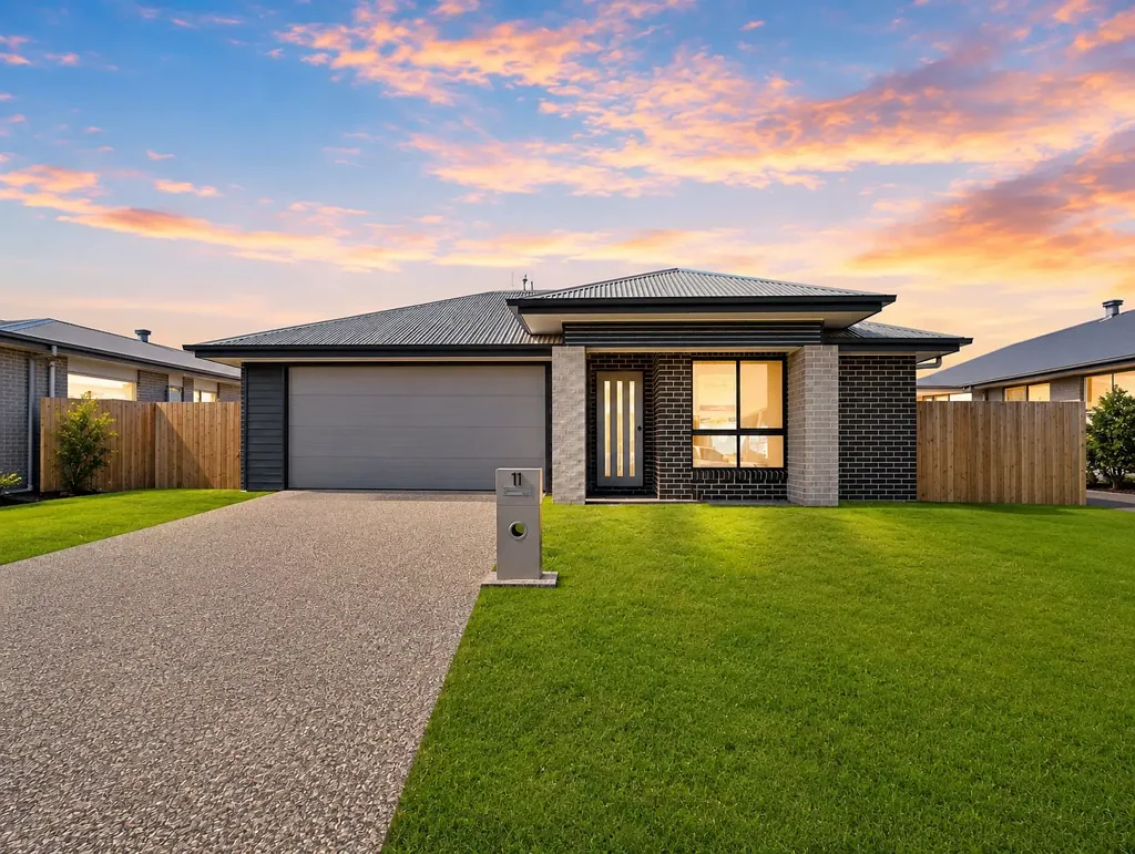 Urangan 3침실 Stylish Near-New Home | Ideal Investment with Excellent Tenants in Place