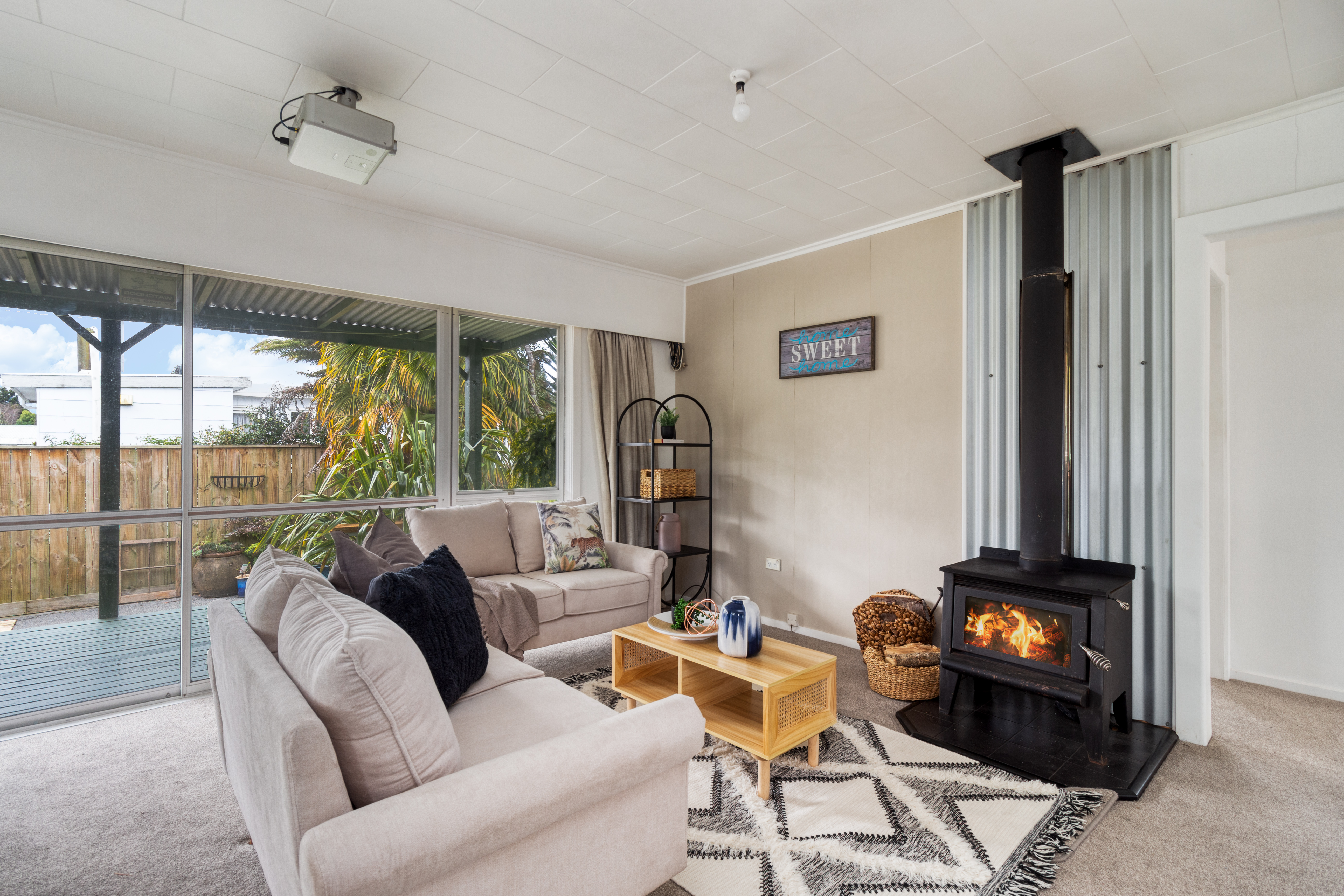 21a Charles Road, Hannahs Bay, Rotorua, 2 Kuwarto, 1 Banyo