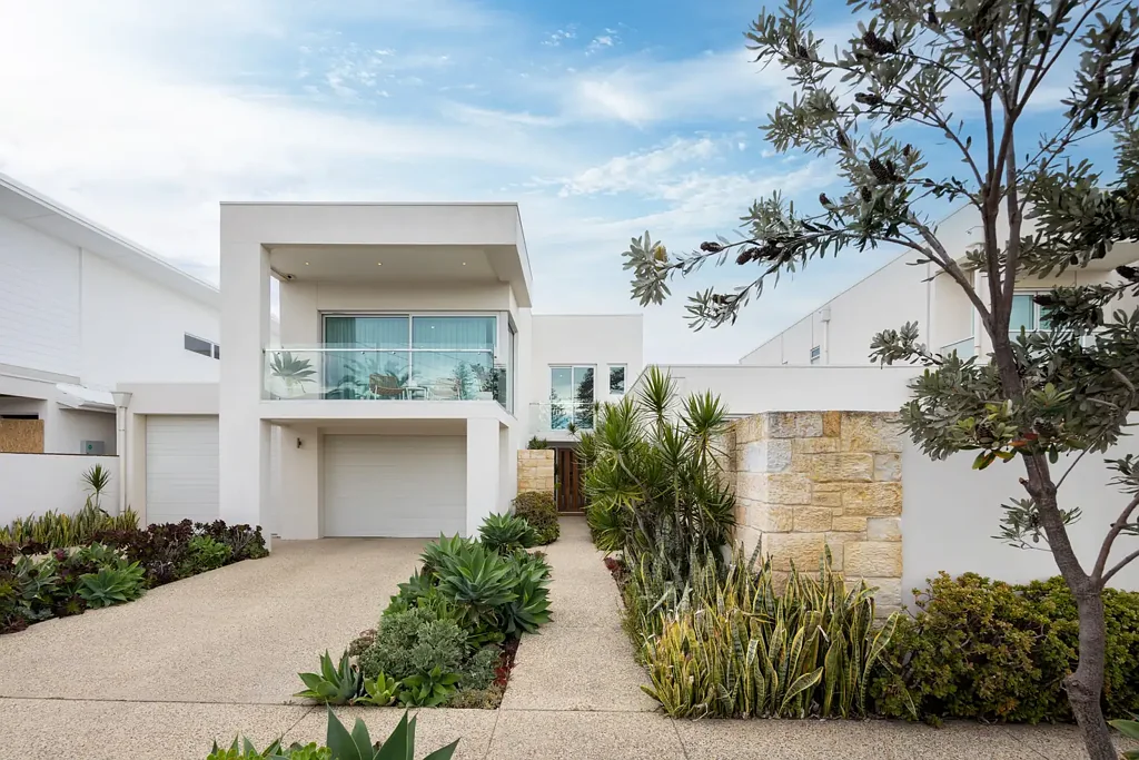 West Beach 5Kwarto Find space: where coastal living meets family flexibility