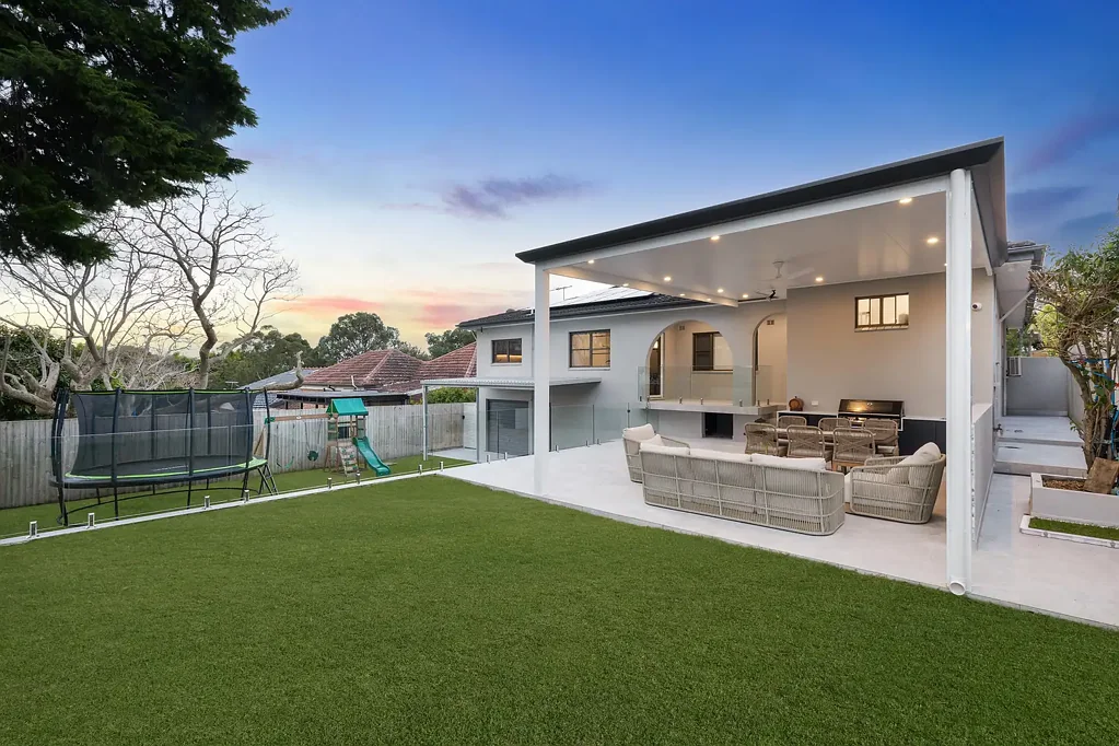 8 Read Street, Blakehurst, NSW 2221