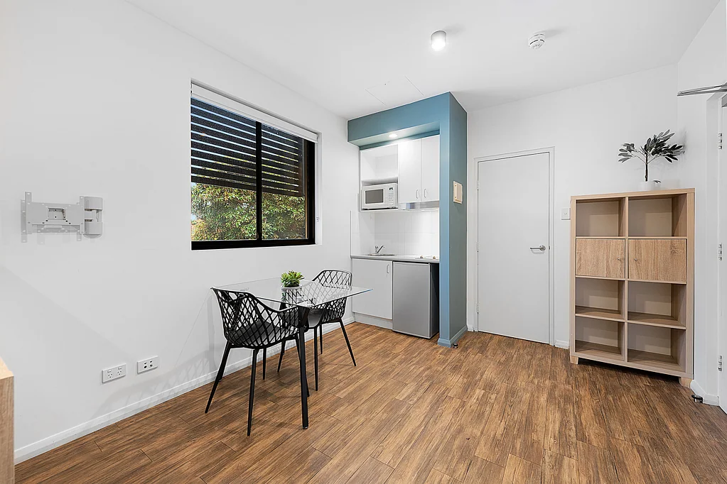 Fully Furnished, Luxury studio in the heart of Bondi Junction for Lease.