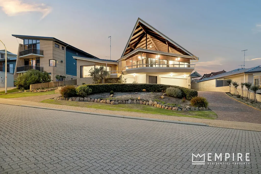 Coogee 4 Slaapkamer Iconic Architecture, Endless Ocean Views!