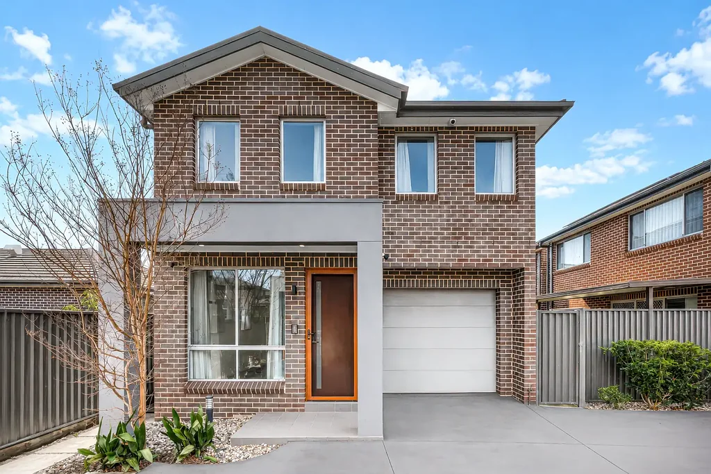 Schofields 4房  Modern Family Living in a Prime Location | Footsteps to Brand New Ken Birdsey Park and walking distance to Galungara Public School!