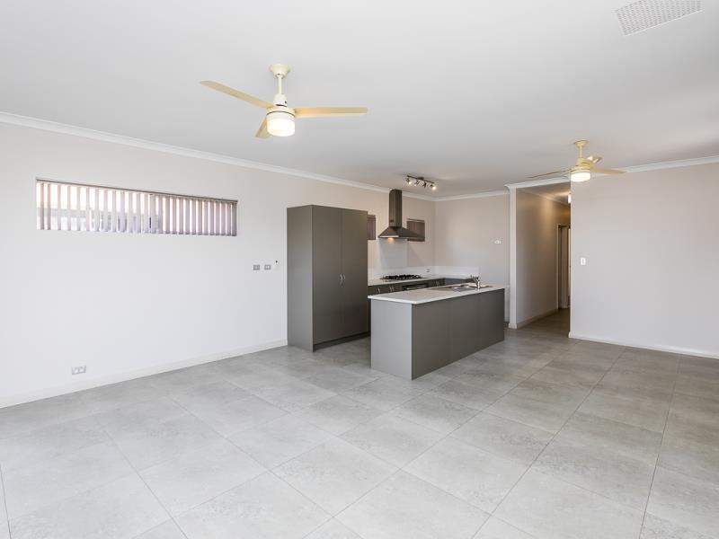 UNIT 1 68 LEEWAY LOOP, ALKIMOS WA 6038, 0房, 0浴, House