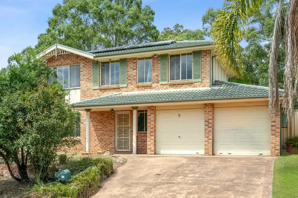 35 Freeman Circuit, Ingleburn, NSW 2565