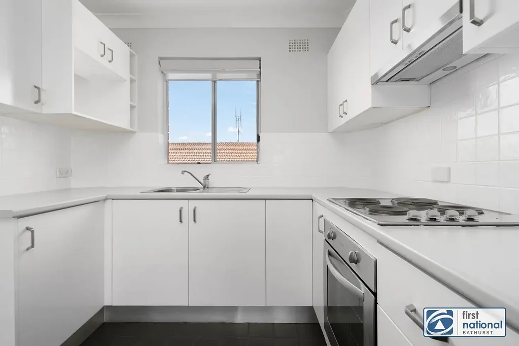 UPDATED UNIT IN PRIME CBD LOCATION