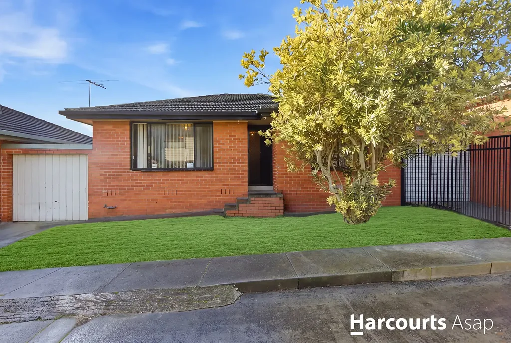 Noble Park 2房 轻松生活，无业主法团费！ EASY LIVING IN A LOCATION THAT HAS IT ALL!