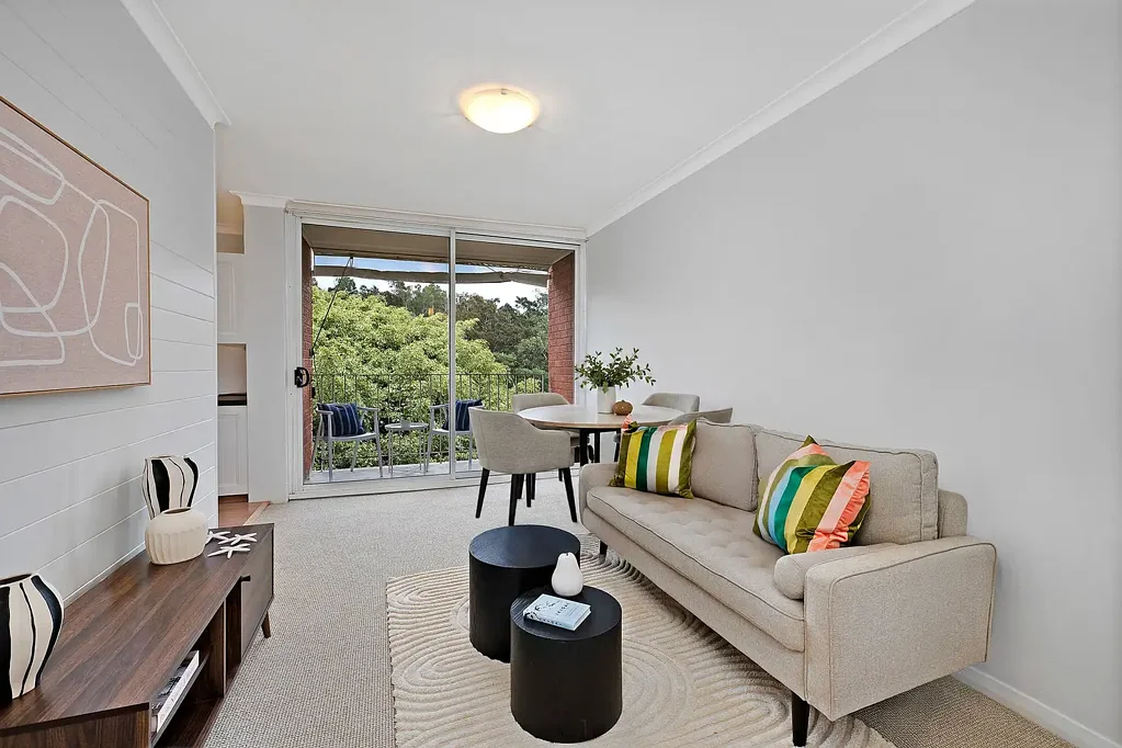 Avalon Beach 1房 North Avalon私密顶层生活，带独立车库 Private top floor living with lock-up garage in North Avalon