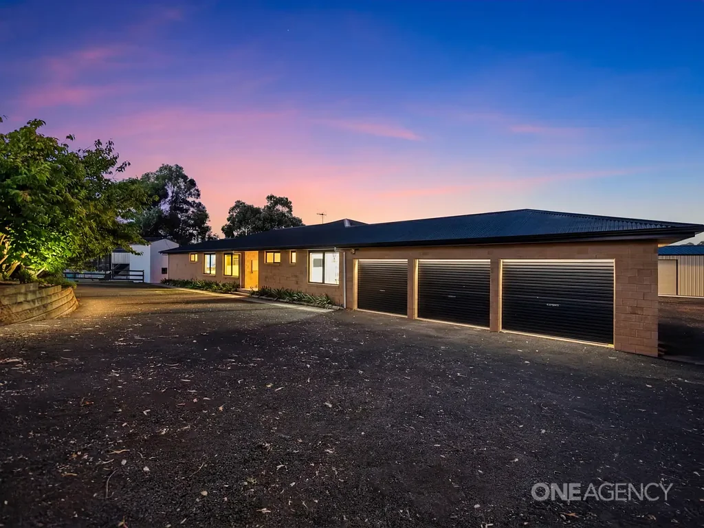 Natone 5ห้องนอน Acres Of Opportunity: Your Private 5 Bedroom Sanctuary Awaits