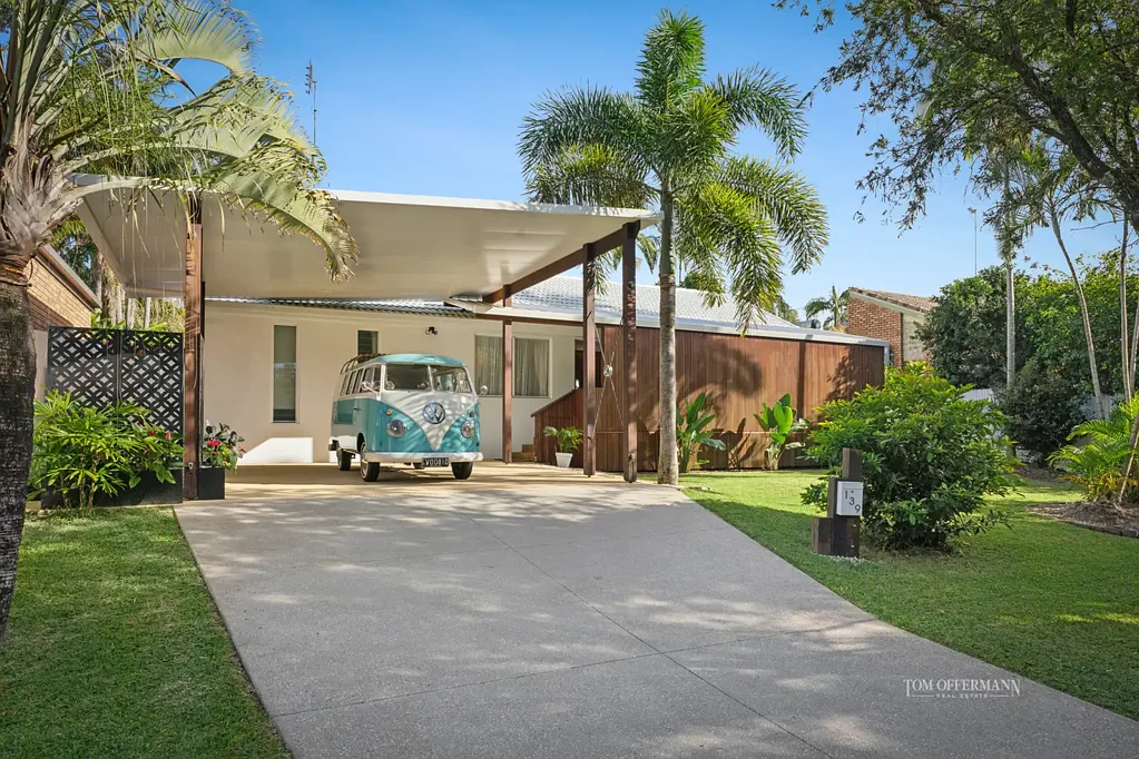 Noosa Heads 4 Bedroom Immaculate Noosa Living with Unprecedented Proximity