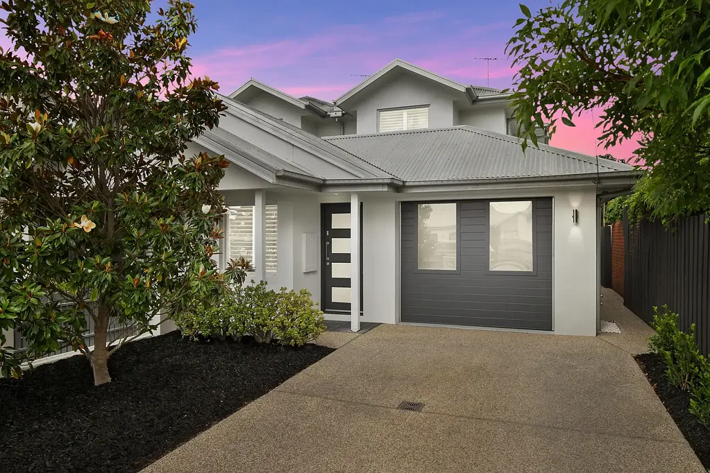 Newtown 3房  Picture Perfect In Pakington Street Precinct