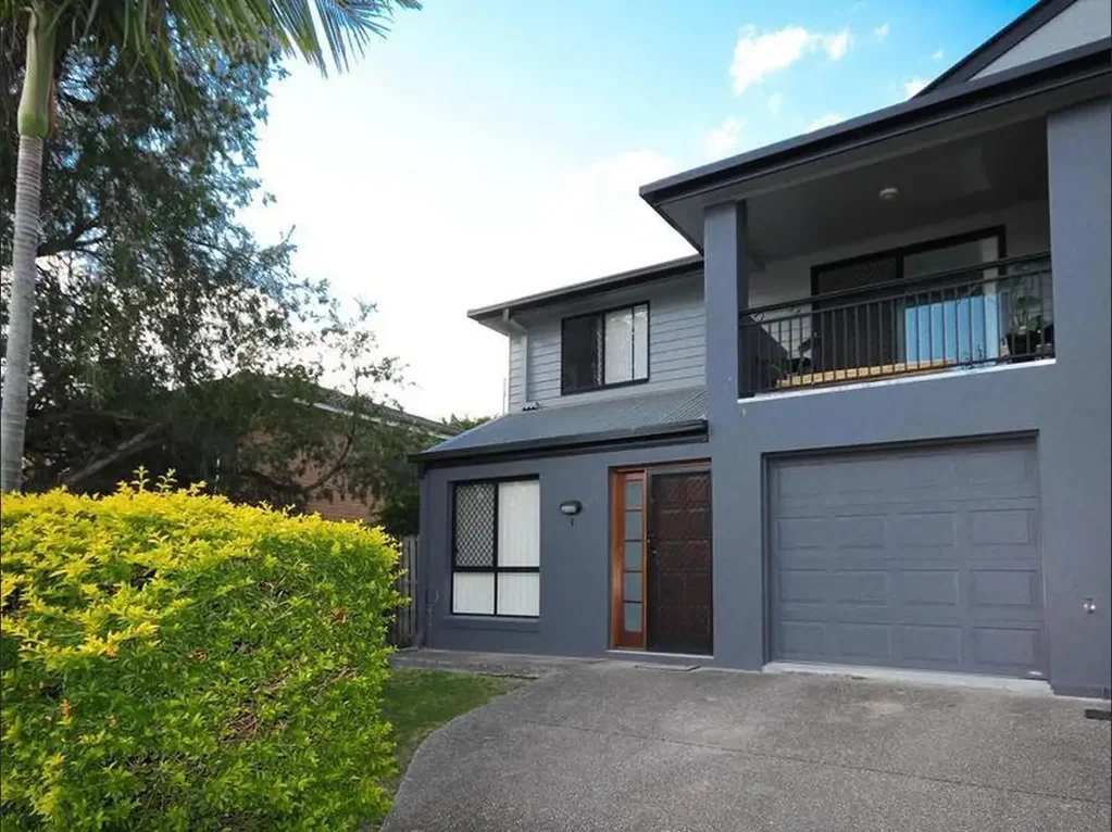 Spacious Townhouse with Expansive Courtyard in the Heart of Coorparoo