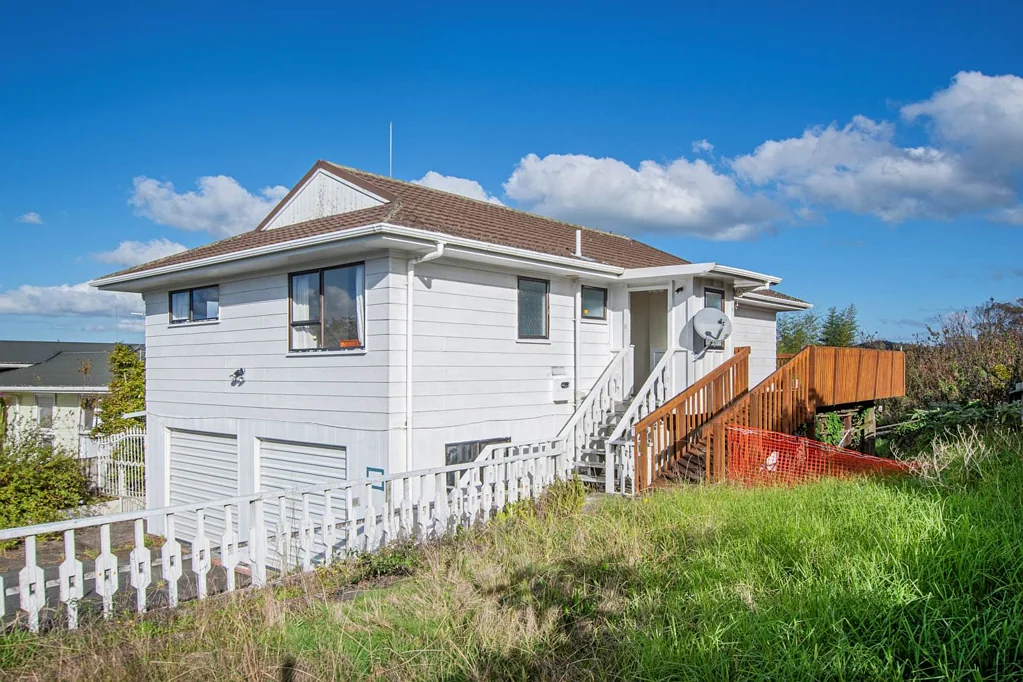 Raumanga 5 Bedroom UNBELIEVABLE AUCTION RESERVE