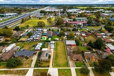 Address Withheld, Cranbourne, VIC 3977, 0 rūma, 0 rūma horoi, Section