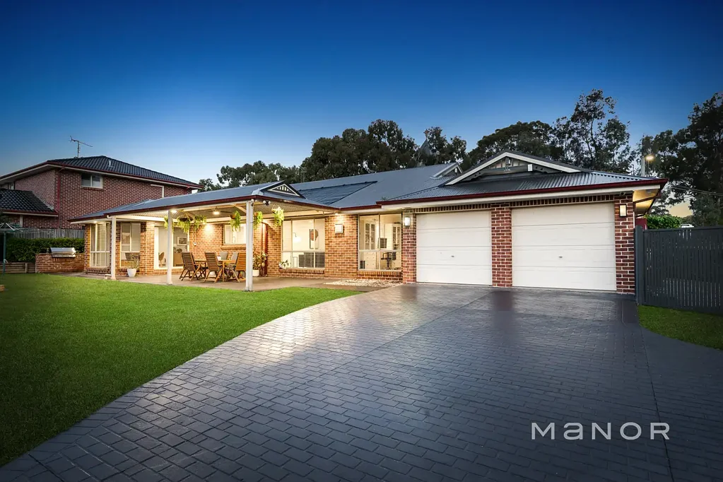 North Kellyville 6房  Versatile Family Haven with Pool & Separate Granny Flat