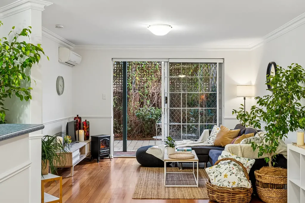 West Perth 2ห้องนอน CITY-FRINGE LIVING WITH ROOM TO MOVE
