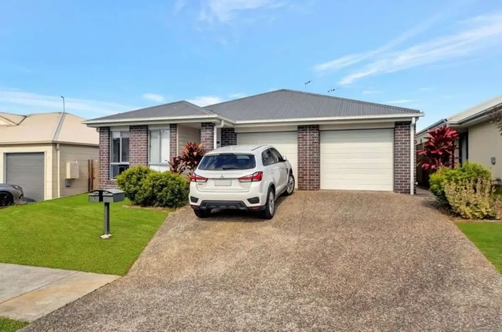 Modern 3-Bedroom Unit for Rent in Logan Reserve