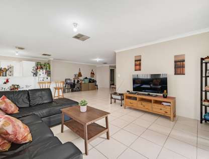 9 Chenies Rest, Gosnells, WA 6110, 4 Bedrooms, 2 Bathrooms, House