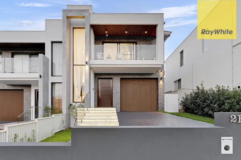 Kingsgrove 5 Bedroom Brand New | Luxury Full Brick Duplex | High Side Position