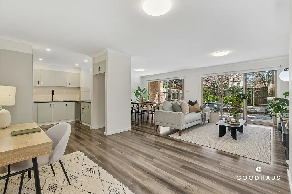 Watson 3房  Spacious Townhouse Living with Leafy Outdoor Retreat