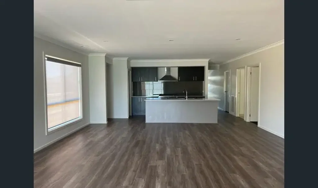 Modern Family Living in Weir Views | Spacious, Stylish & Convenient | Saffron Real Estate For Lease