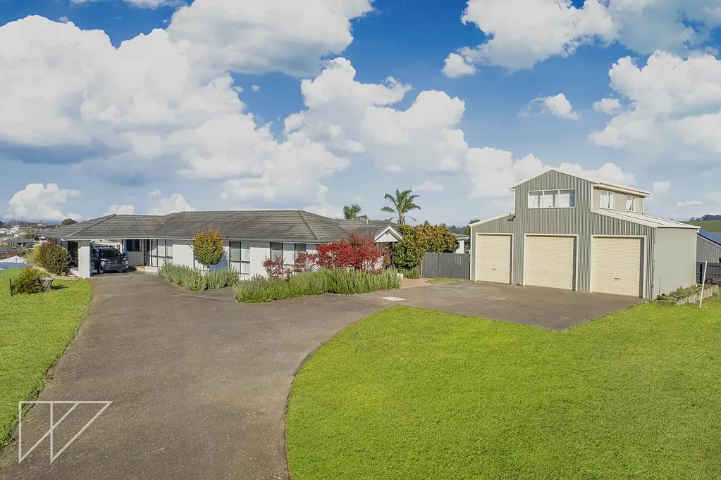 Warragul 5침실 Elevated Family Living with Panoramic Views on 3,215m²