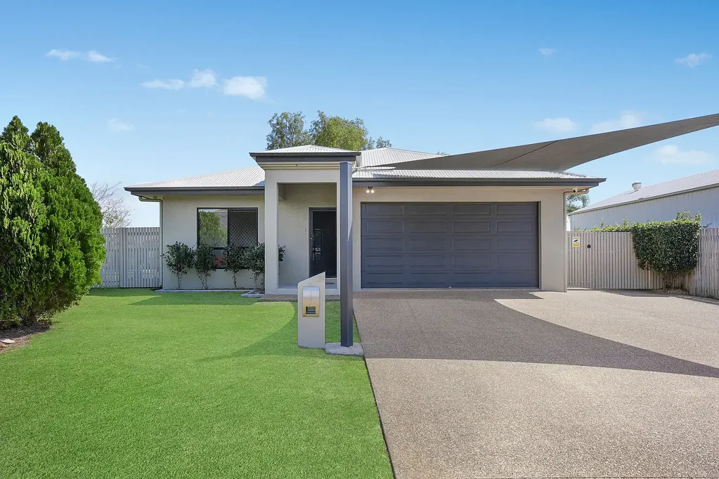 Rasmussen 4 Bedroom Poolside living with generous entertaining