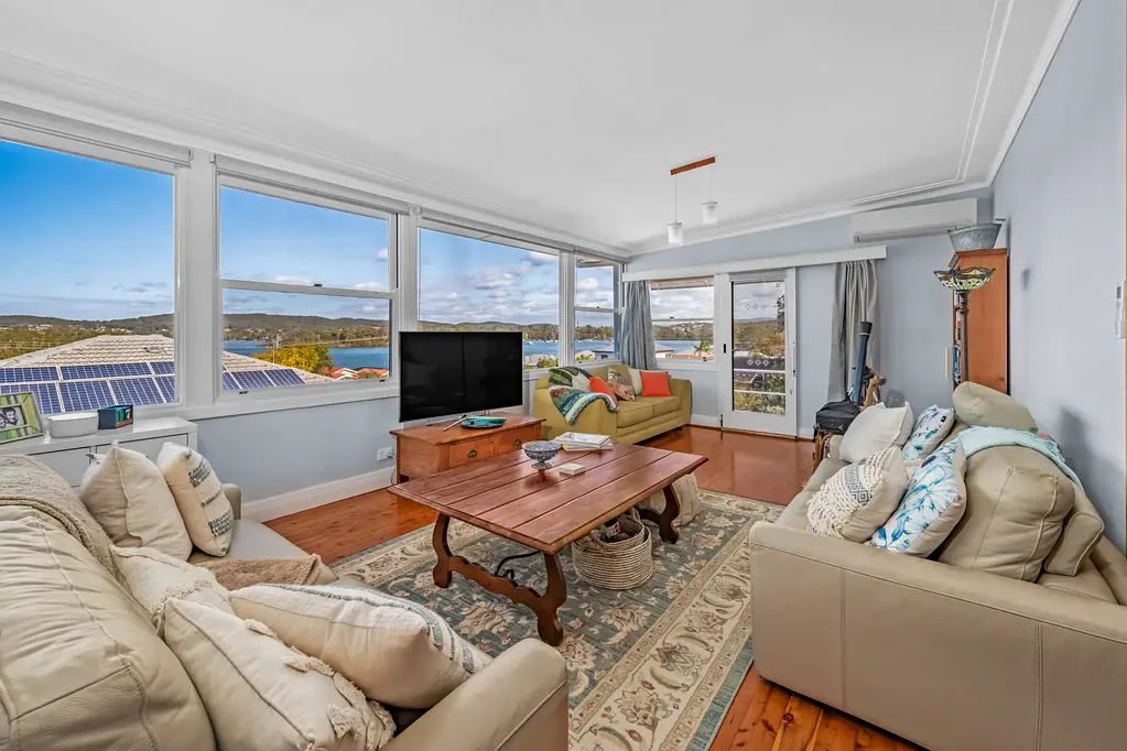 19 Elizabeth Street, Fennell Bay, NSW 2283