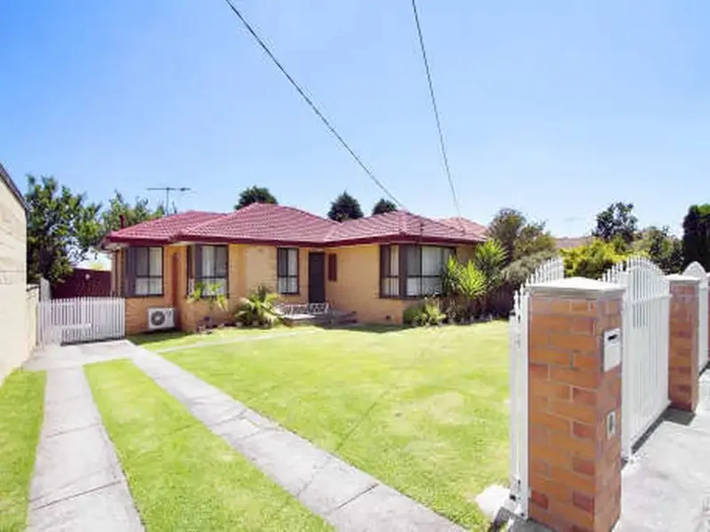 THREE BEDROOM HOUSE