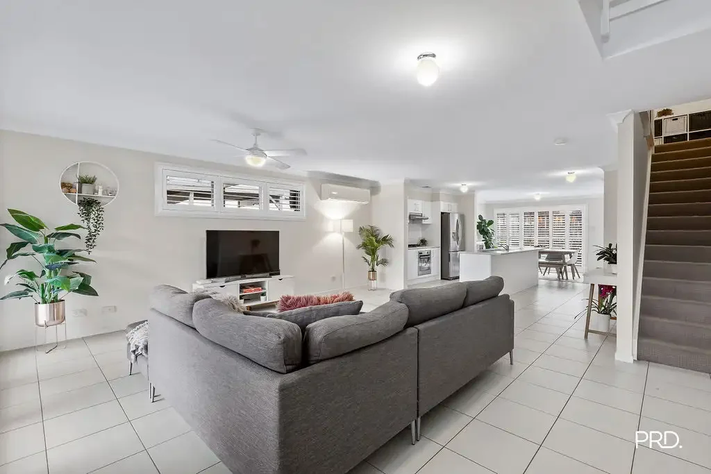Claremont Meadows 3房 宽敞联排别墅 3卧采光佳 巨大起居空间 现代厨餐 中央位置 便利设施多 Enormous 3 Bedroom Townhouse!