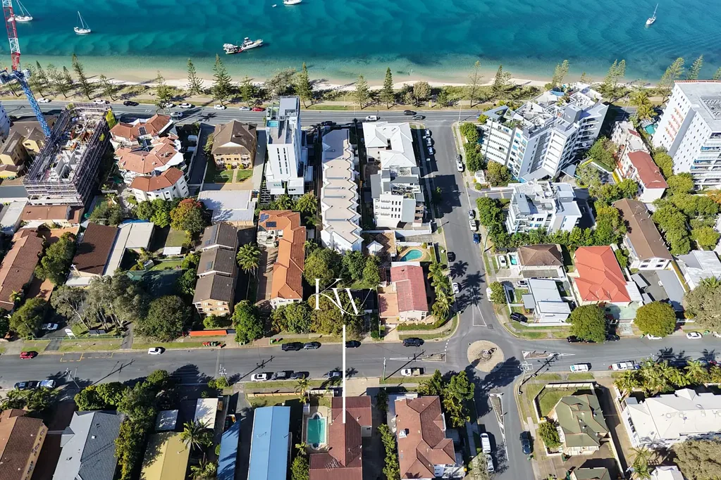 Biggera Waters 3 Slaapkamer Top-Floor Broadwater Living in a Boutique Complex