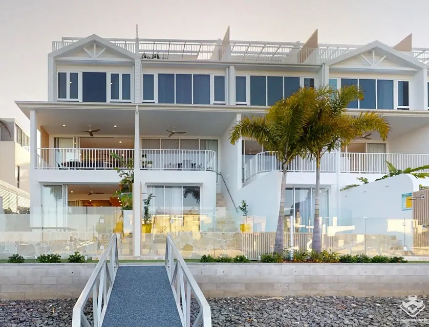 1 Canal Avenue, Runaway Bay, Gold Coast, 4 phòng ngủ, 4 phòng tắm, House