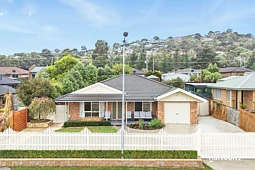54 Fouche Avenue, Old Beach
