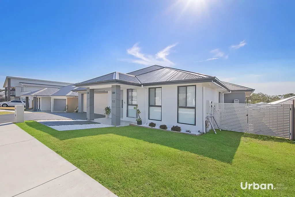 North Rothbury 5房  Spacious Five-Bedroom Living or High-Performing Investment in the Heart of Huntlee