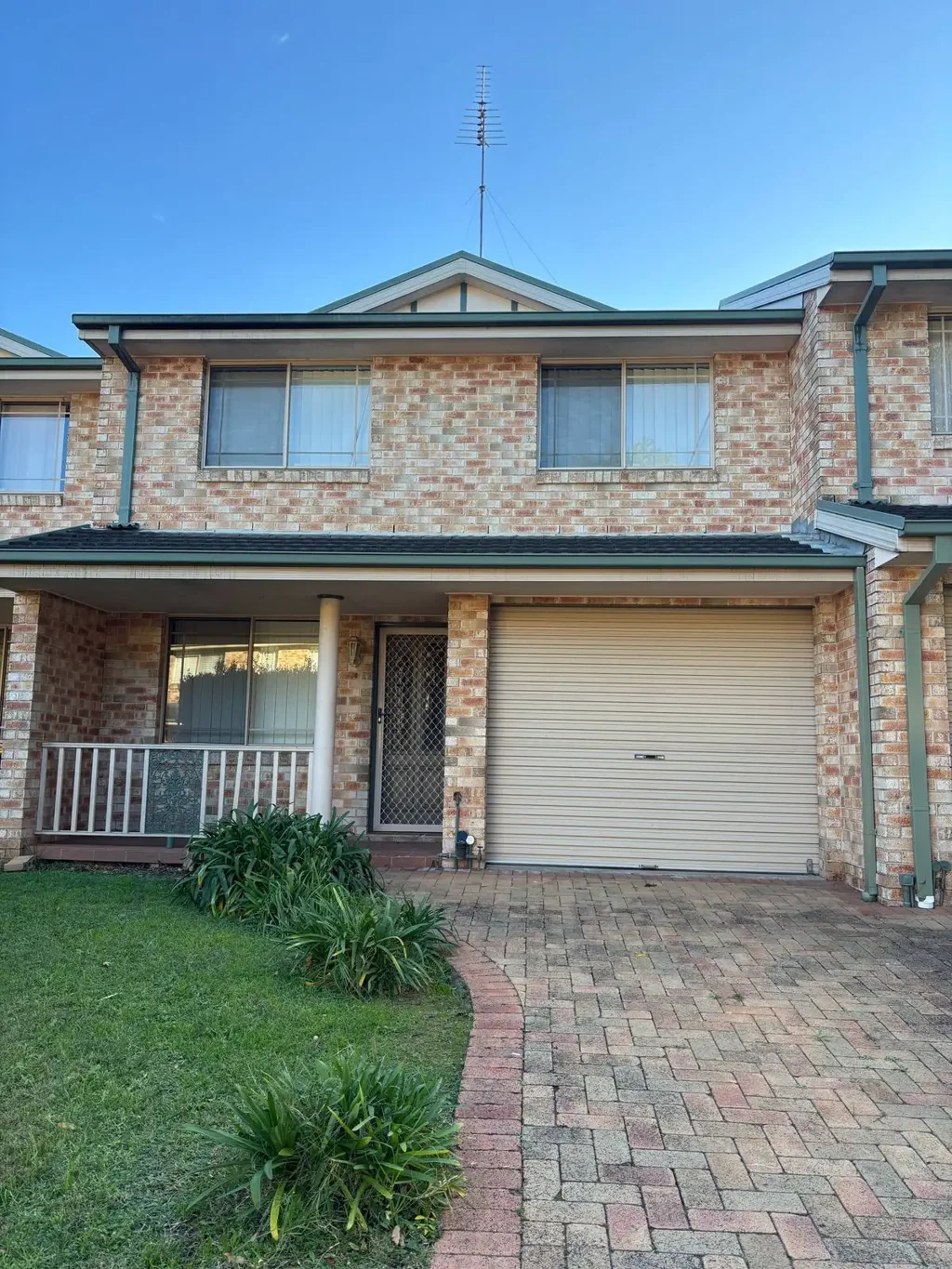 Newly renovated 3 bedroom townhouse