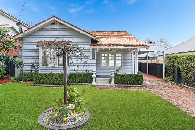 8 William Street, Box Hill, VIC 3128