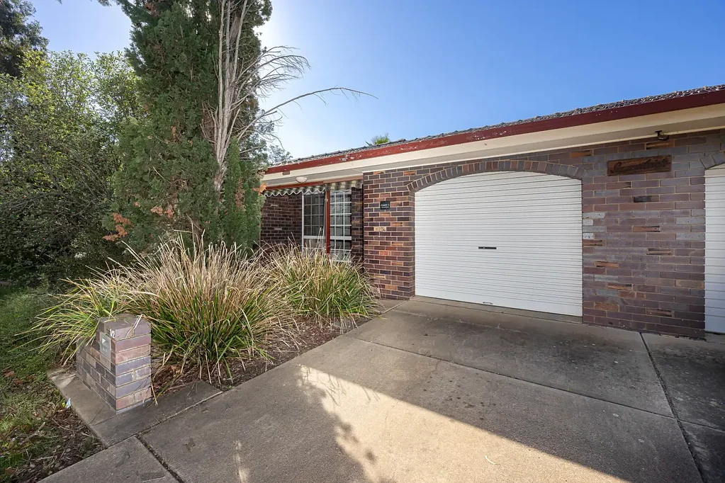 1/2 Incarnie Crescent, Wagga Wagga, NSW 2650
