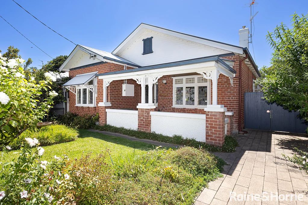 113 Tompson Street, Wagga Wagga, NSW 2650