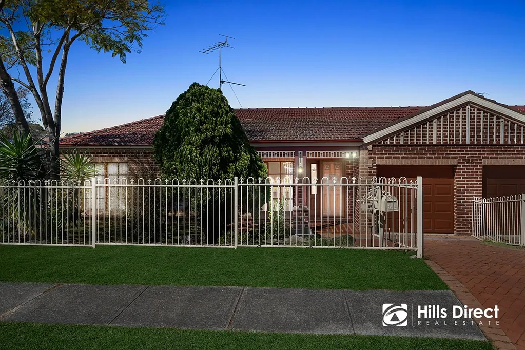 Beautifully Presented Family Living!