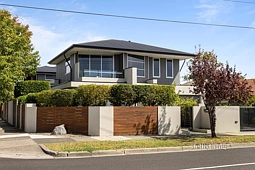 22 Valkstone Street, Bentleigh East