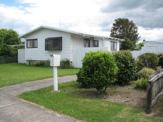 4 Tawhara Place, Edgecumbe, Whakatane, 2 कमरे, 1 बाथरूम